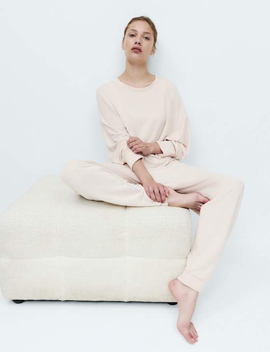 Flexifit&trade; Cuffed Leg Lounge Pyjama Set