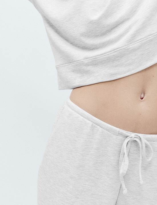 Kort model vrijetijdspyjama met Flexifit&trade;