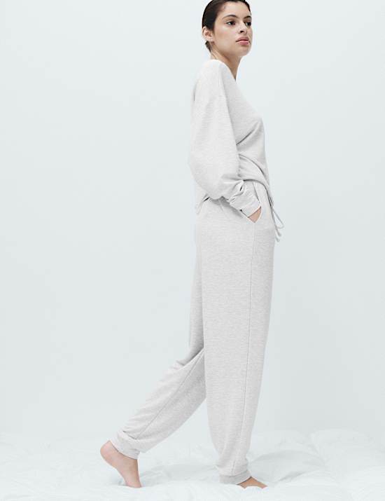 Kort model vrijetijdspyjama met Flexifit&trade;