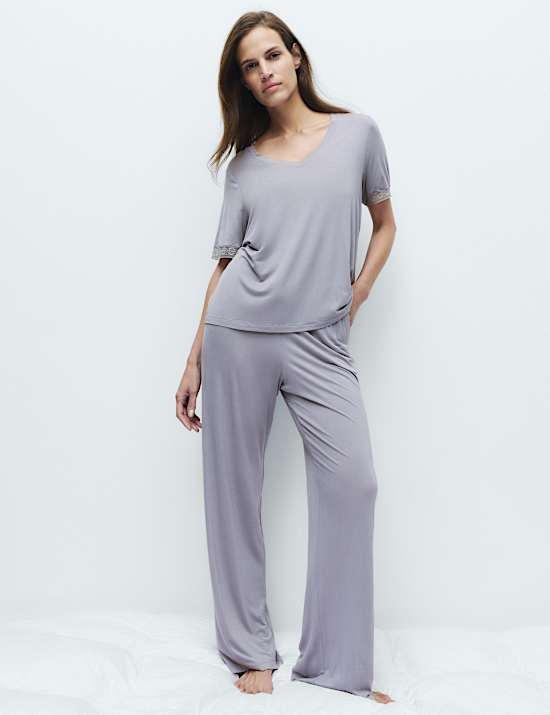 Pijama con adorno de encaje de pernera ancha