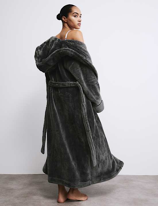 Fleece Hooded Dressing Gown