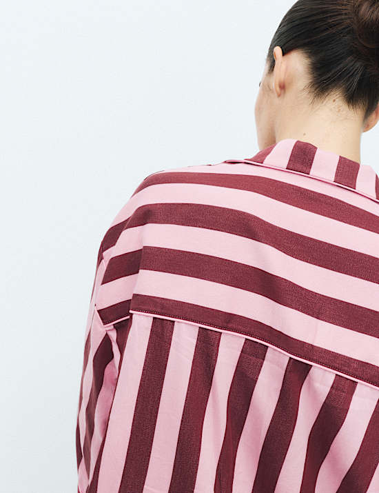 Ensemble pyjama &agrave; revers en coton satin&eacute; &agrave; manches longues et rayures