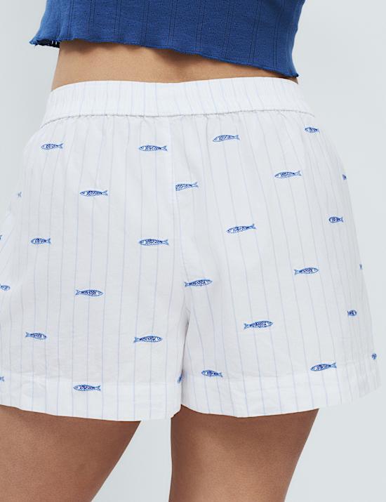 Korte pyjamabroek van popeline met geborduurd sardientjesmotief