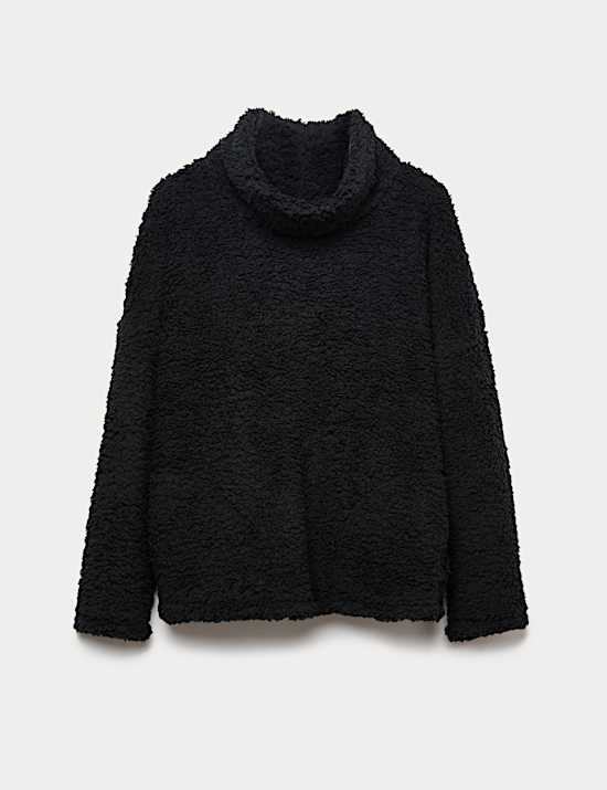 סווטשירט צמרירי לבית עם צווארון גבוה