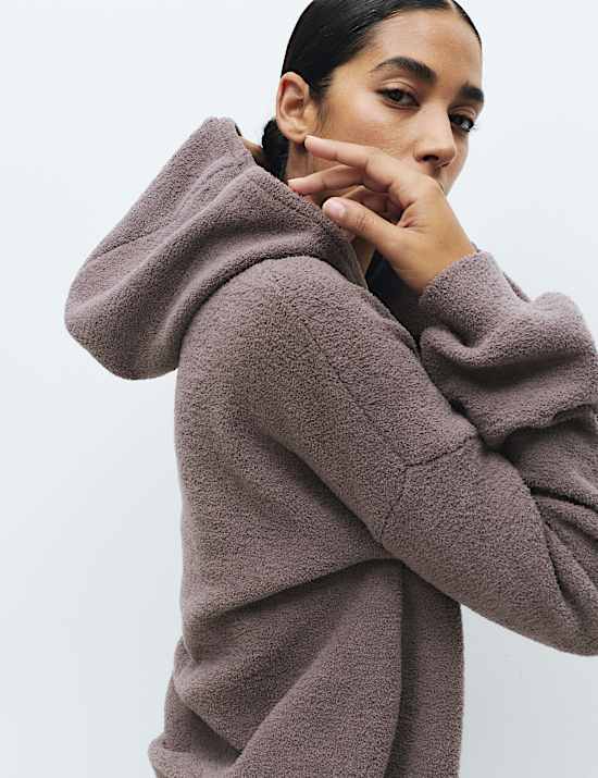 Sweat confortable &agrave; capuche en maille boucl&eacute;e