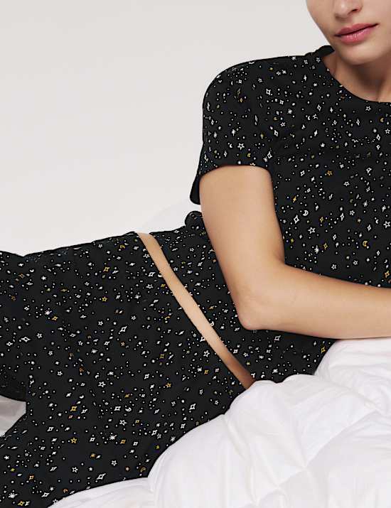 Zkrácená pyžamová souprava s vysokým podílem bavlny a potiskem