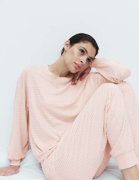 Cosy Knit Printed Cuffed Pyjama Set
