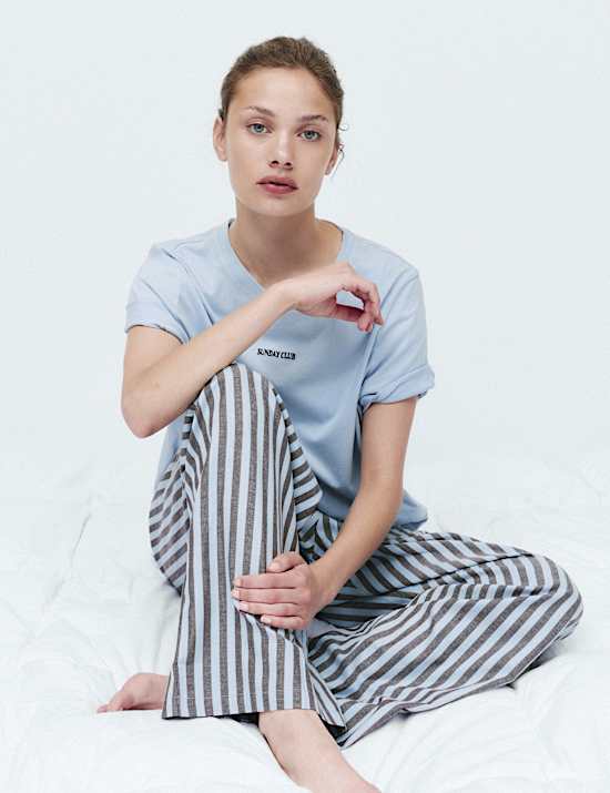 Conjunto de pijama de algod&oacute;n estampado