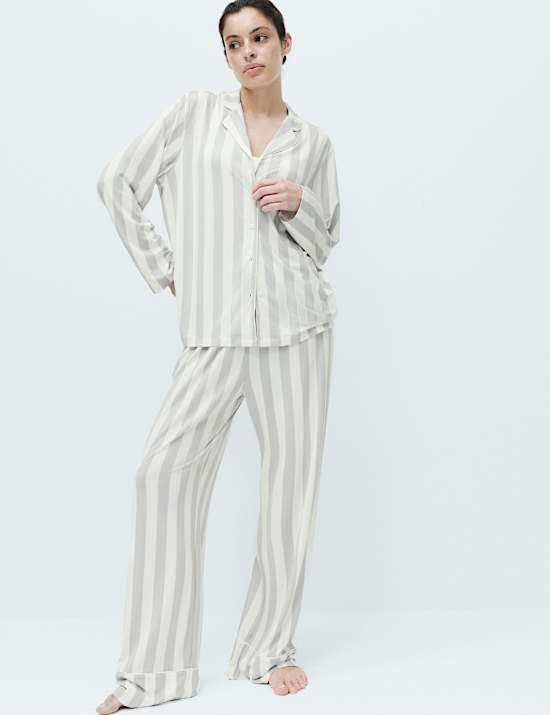 Soft Touch Patterned Revere Pyjama Set