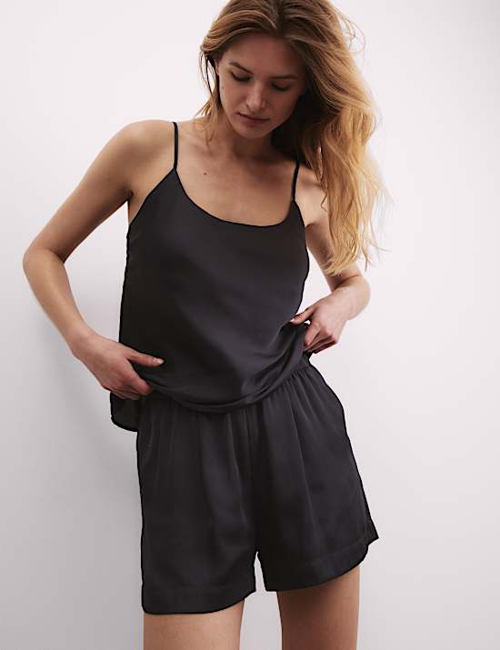 Satijnen pyjamahemdje