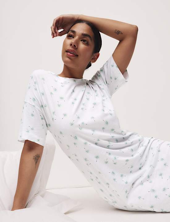 Εμπριμέ μακρύ νυχτικό Cool Comfort™