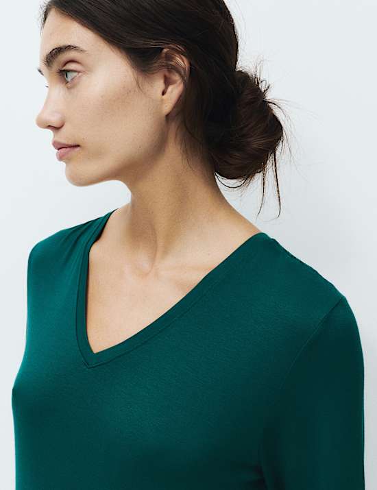 Chemise de nuit en viscose à manches longues et dentelle