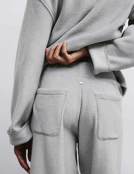 Lounge-Schlafanzugset aus Fleece mit Stehkragen