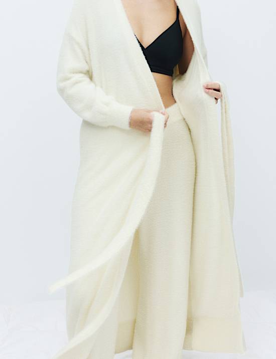 Feather Knit Tie Wrap