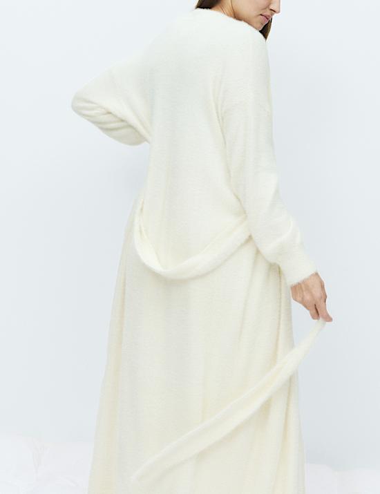 Feather Knit Tie Wrap