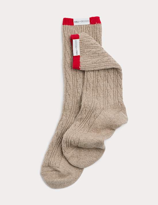 Cashmere Rich Cable Knit Crew Socks