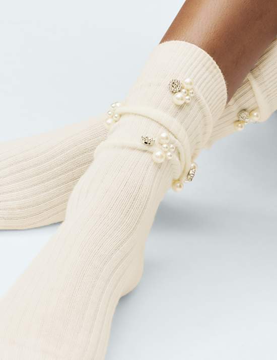 Embellished Pearl Cluster Ankle High Socks
