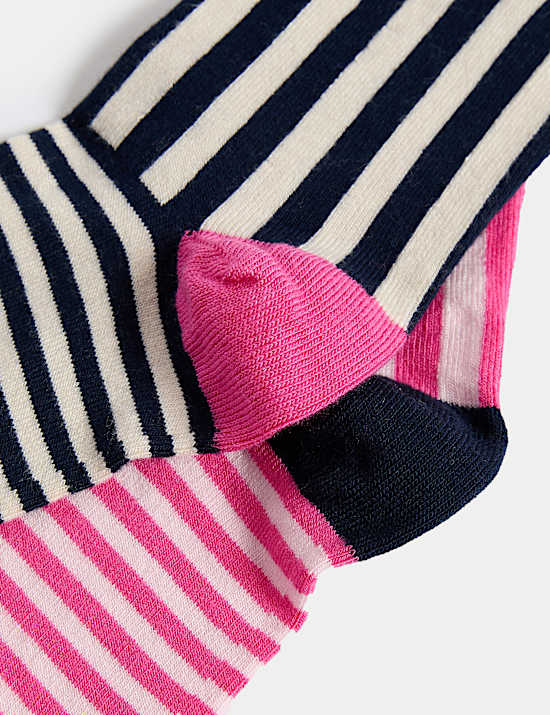 2pk Sumptuously Soft™ Crew Socks