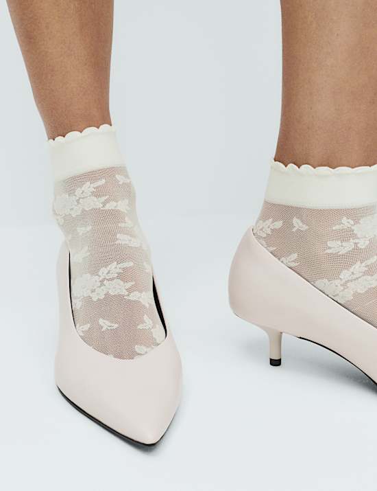 Floral Lace Ankle High Socks