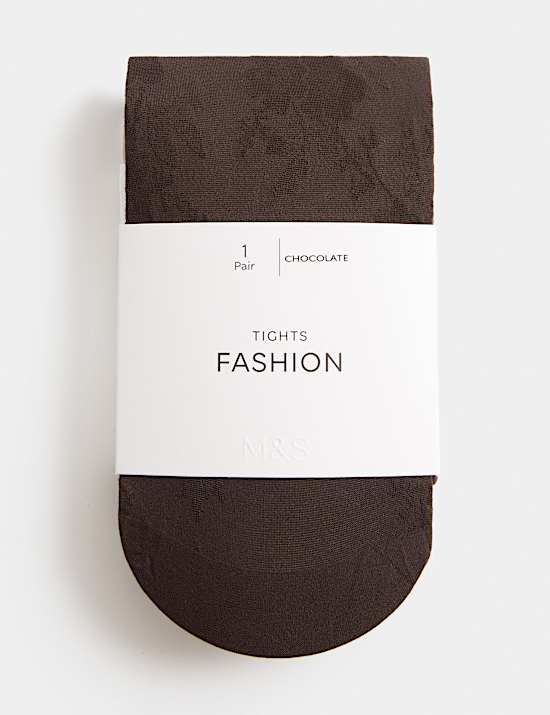 Panty van netstof met bloemen