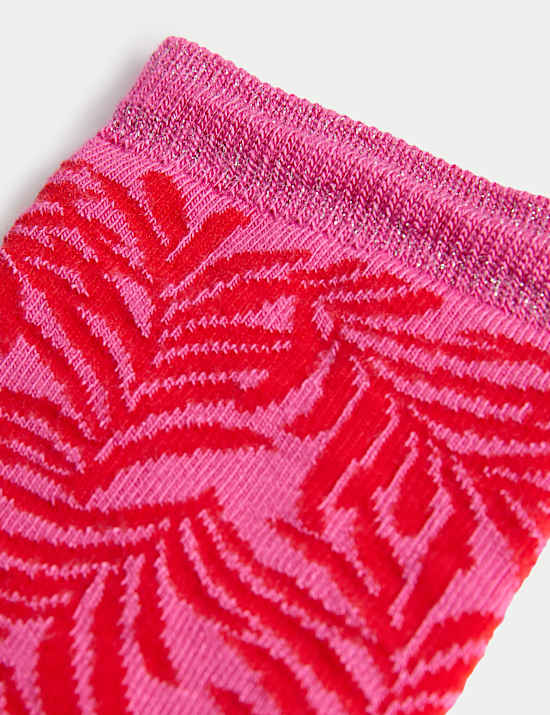 Sumptuously Soft™ Palm Print Ankle High Socks