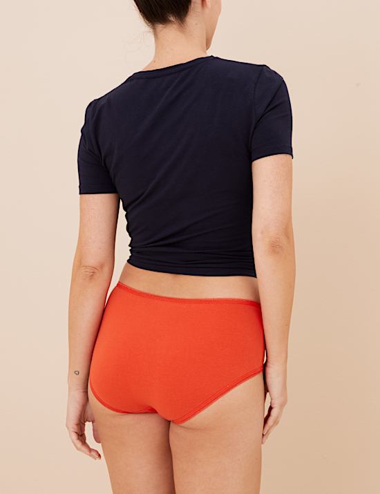 5pk Cotton Rich Lycra&reg; High Rise Knickers