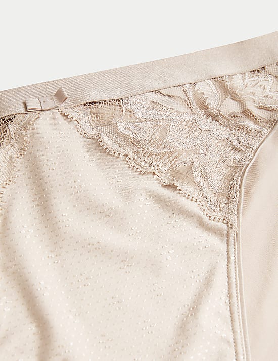 Lot de 3 culottes &eacute;chancr&eacute;es &agrave; motif fleuri