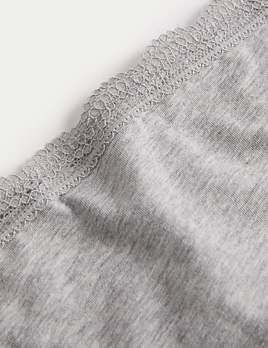 &Sigma;&tau;&rho;&iota;&nu;&gamma;&kappa; &mu;&epsilon; &upsilon;&psi;&eta;&lambda;ή &pi;&epsilon;&rho;&iota;&epsilon;&kappa;&tau;&iota;&kappa;ό&tau;&eta;&tau;&alpha; &sigma;&epsilon; &beta;&alpha;&mu;&beta;ά&kappa;&iota;, &sigma;&epsilon;&tau; &tau;&omega;&nu; 3