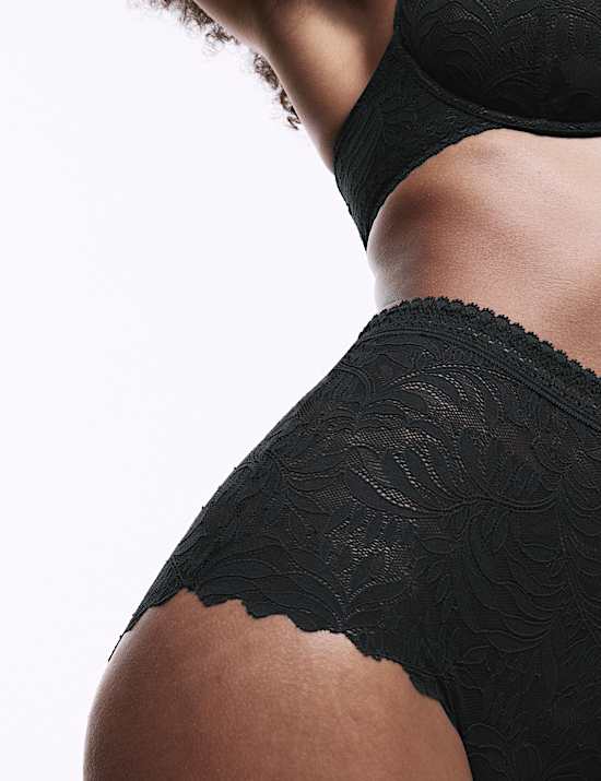 Ψηλόμεσο δαντελένιο σλιπ Flexifit™, σετ των 3