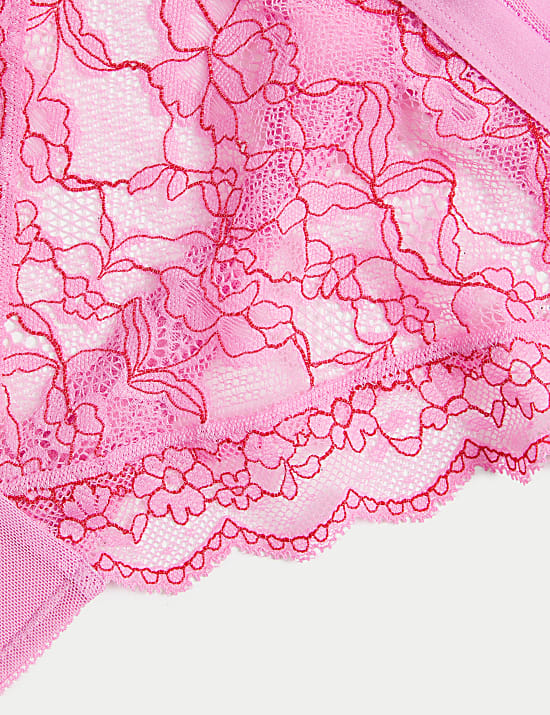 Στρινγκ με δαντέλα σε σετ των 3