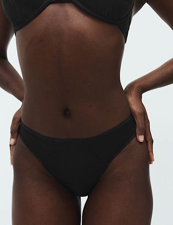 Lot de 2 culottes &eacute;chancr&eacute;es orn&eacute;es de dentelle