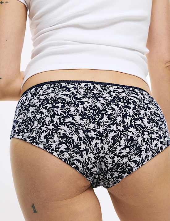 Lot de 5 shortys taille basse en coton et Lycra&trade; avec imprim&eacute;