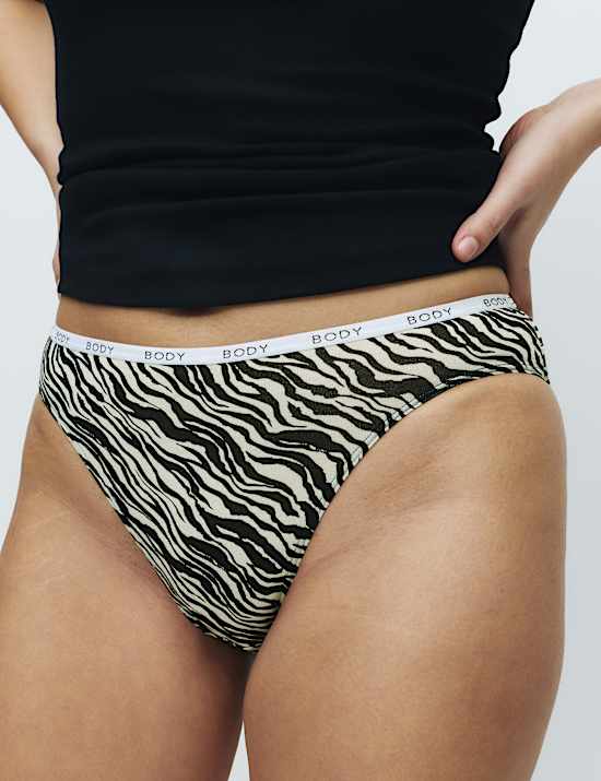 4pk Cotton Rich High Leg Knickers