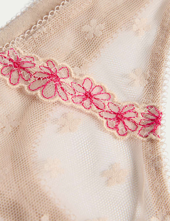 3pk Daisy Embroidery Mesh Thongs