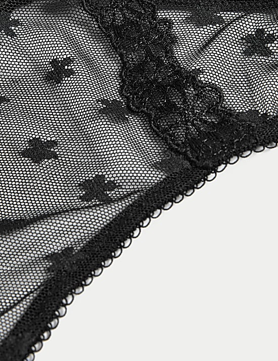 Στρινγκ με διχτυωτό ύφασμα και κέντημα μαργαρίτα, σετ των 3