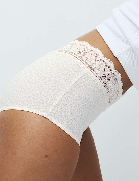 7 Pack Cotton Rich High Rise Knicker Shorts