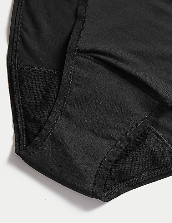 Σλιπ με ψηλό κόψιμο στους γοφούς και υψηλή απορροφητικότητα, σετ των 3