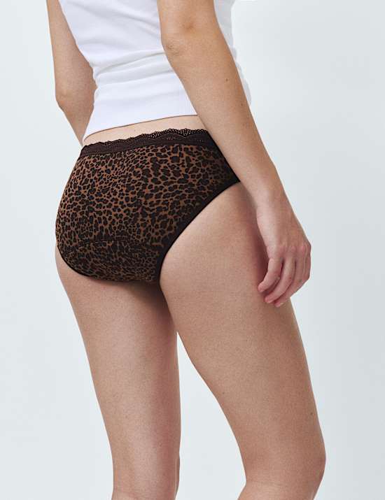 3 Pack Cotton Rich Period Bikini Knickers