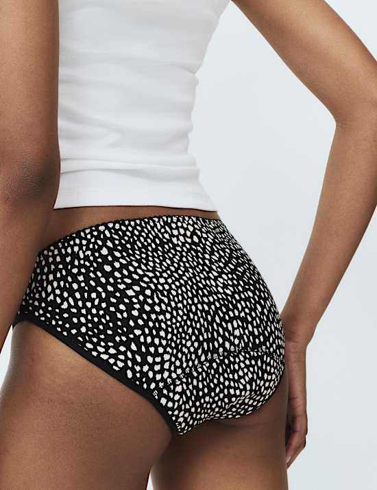 3 Pack Cotton Rich Period Bikini Knickers