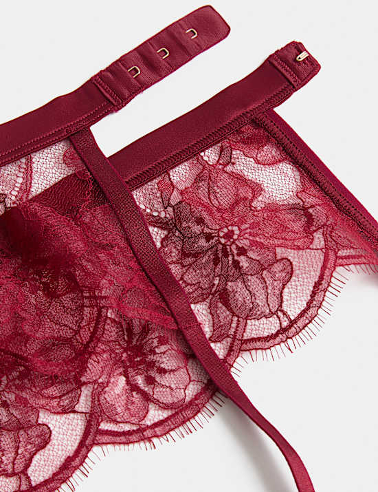 Belle Lace Suspender