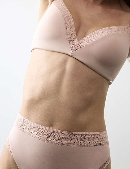 Culottes coupe &eacute;chancr&eacute;e en microfibre Boston sans coutures apparentes
