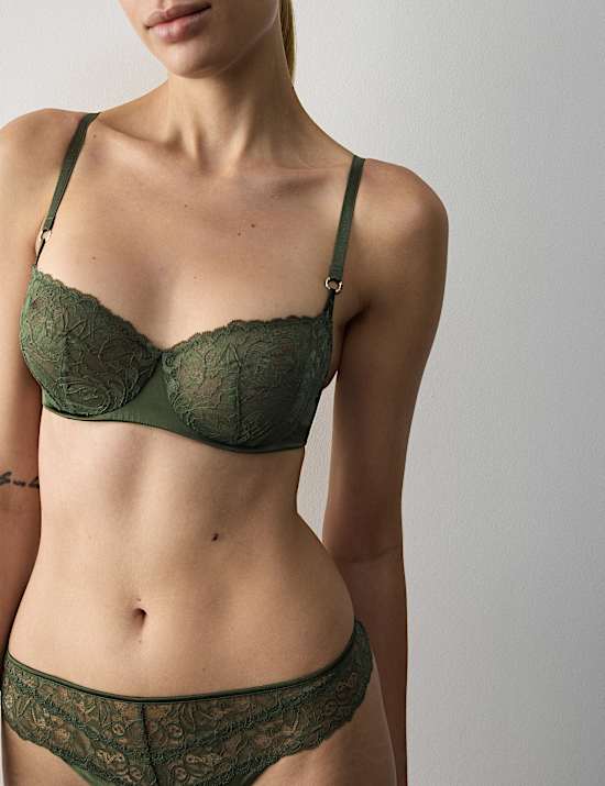 Tanga en soie & dentelle