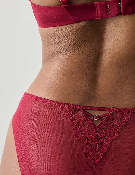 Culotte coupe &eacute;chancr&eacute;e en soie & dentelle