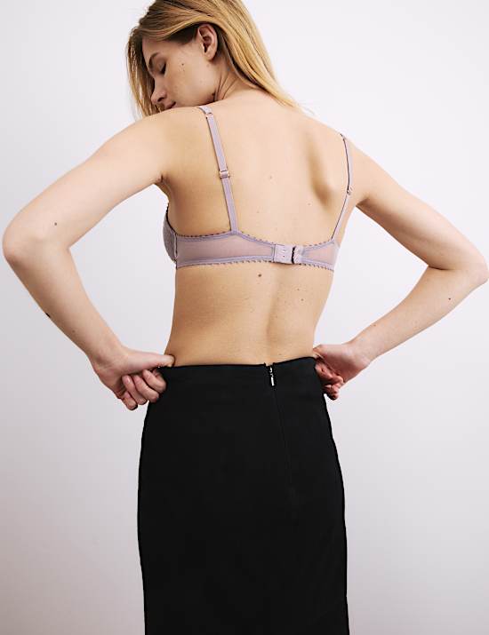 Soutien-gorge plongeant à armatures et dentelle Rosa, bonnets A à F