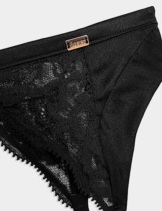 Ligueros de seda y encaje