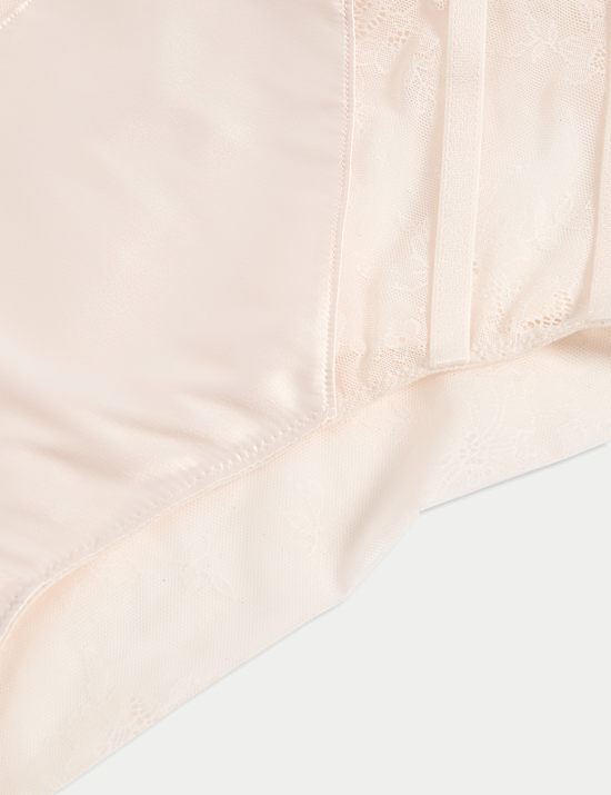 Culotte taille haute ContourWear en dentelle