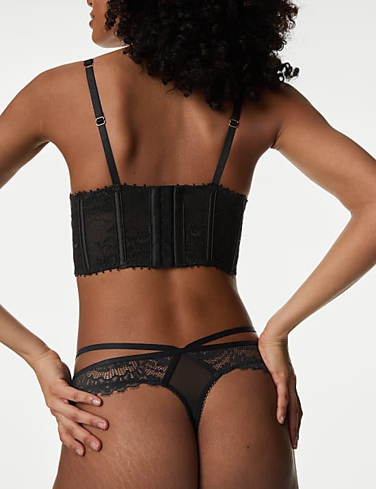 Corset &agrave; armatures orn&eacute; de dentelle (bonnets A&nbsp;&agrave;&nbsp;D)