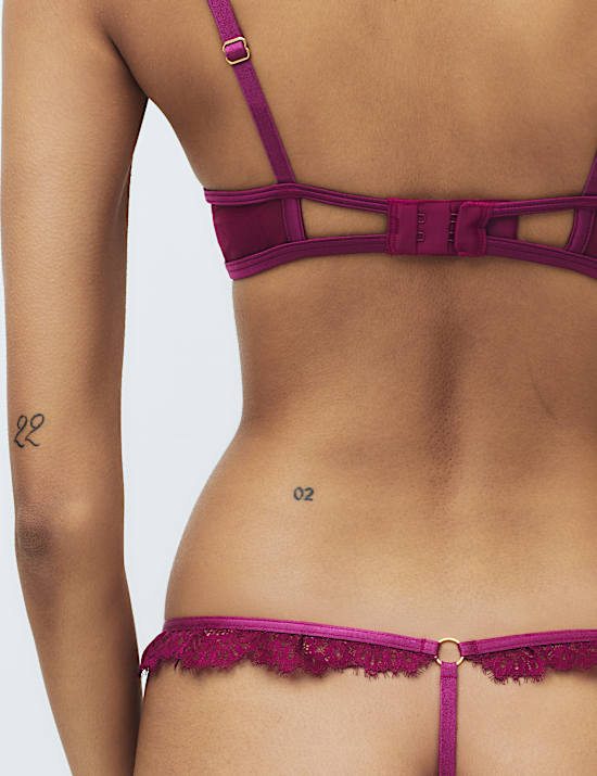 Tanga con bordado Magda