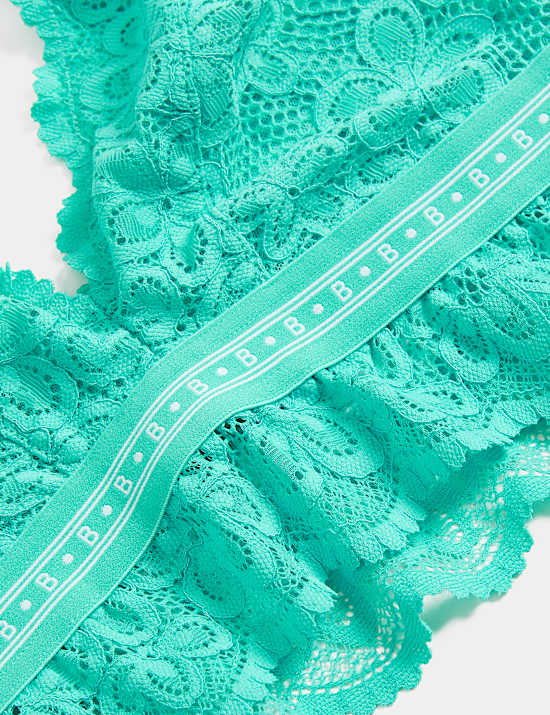 Bralette Tanpa Kawat Renda Cleo Cup A-E