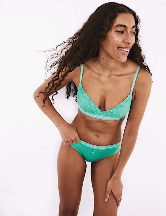 Lotta Ribbed Non-Wired Plunge Bra with Cotton (A-E)